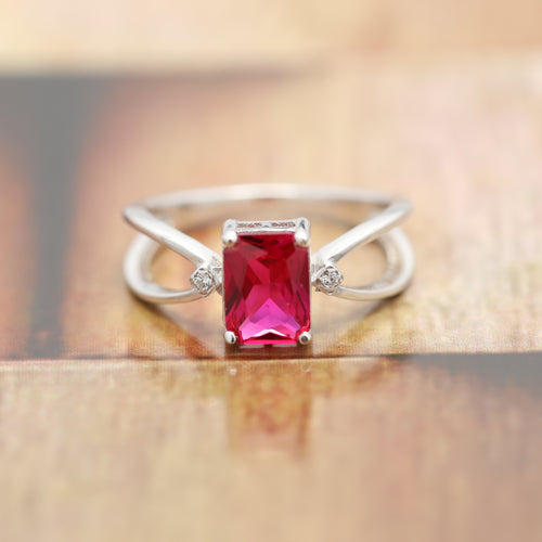 Lovebound – Red Engagement Ring with Split Design & Dainty Shine