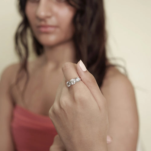 3 Stone Promise Ring – Classic Solitaire Engagement Ring for Women