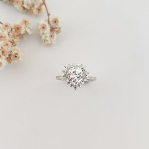Celeste Love – Heart Solitaire Halo Ring