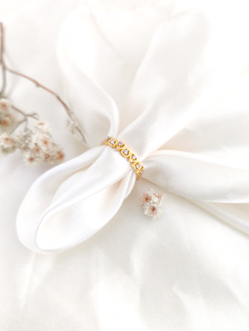 Gilded Hearts – Dainty Romance Ring