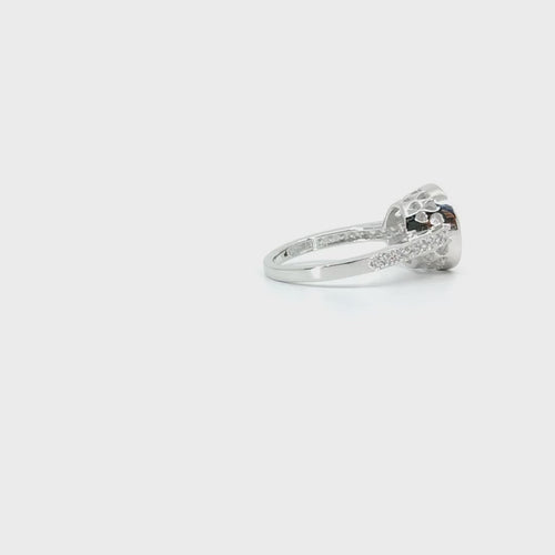 Luna Ray – Classic Round Engagement Ring