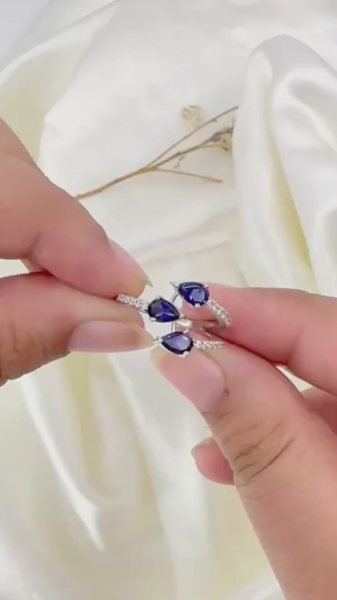  Enchanted Pear Simulant Ring 